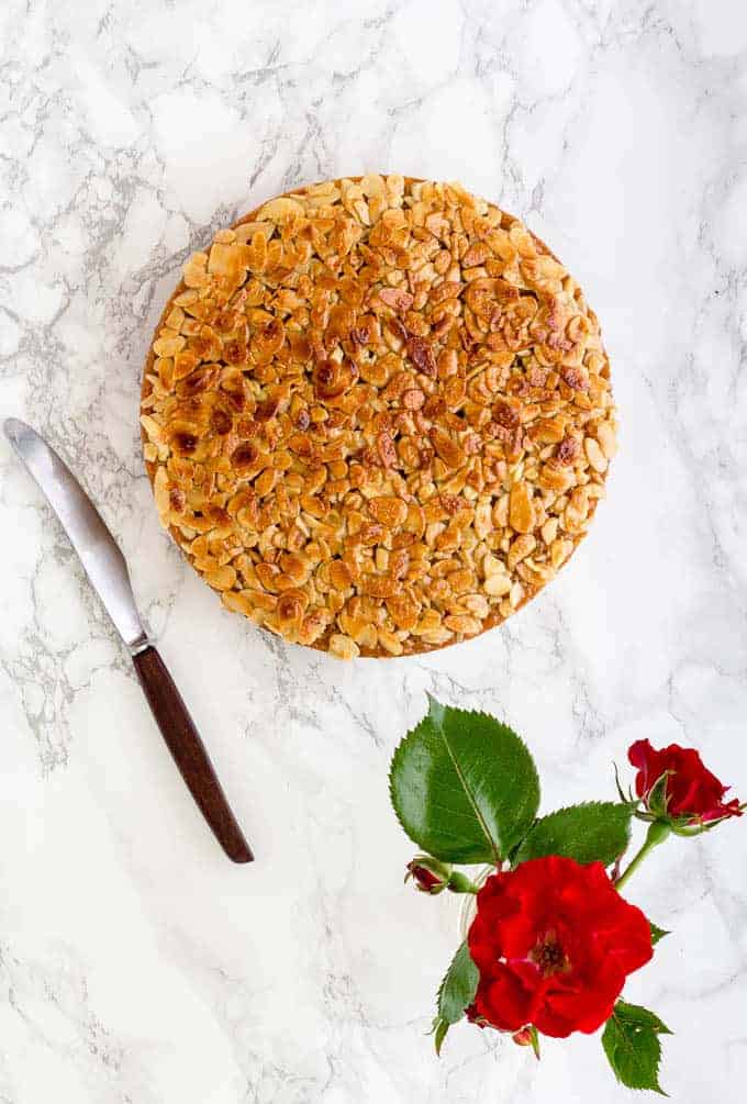 Toscakaka recipe | Recipes From A Pantry